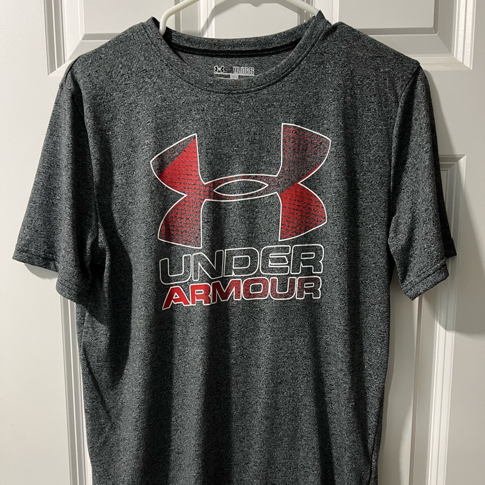 Under Armour Youth Loose Fit Heat Gear, Short Sleeve, XL